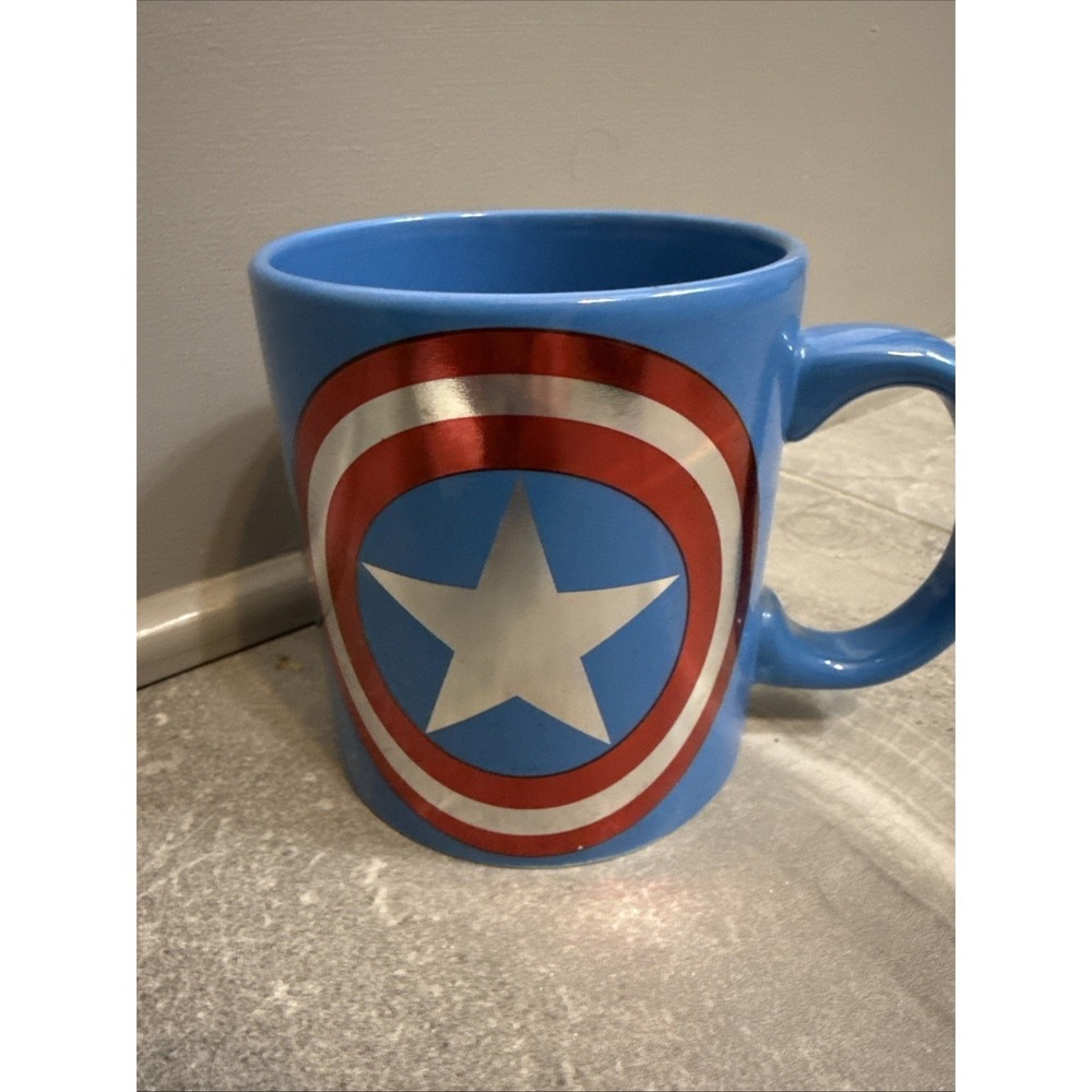 20oz Captain America Marvel Avengers Shield Mug Cup Red, White, Blue